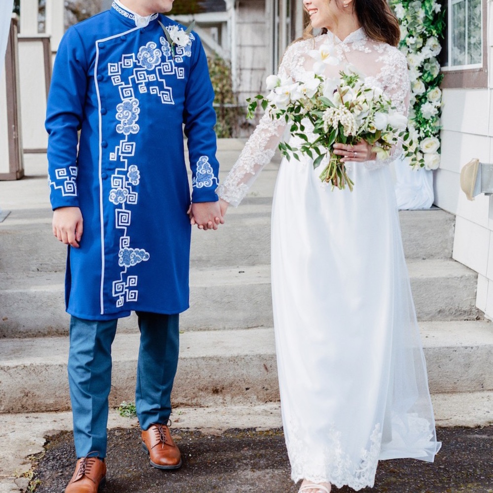 Men Vietnamese Ao Dai Traditional Dress Blue